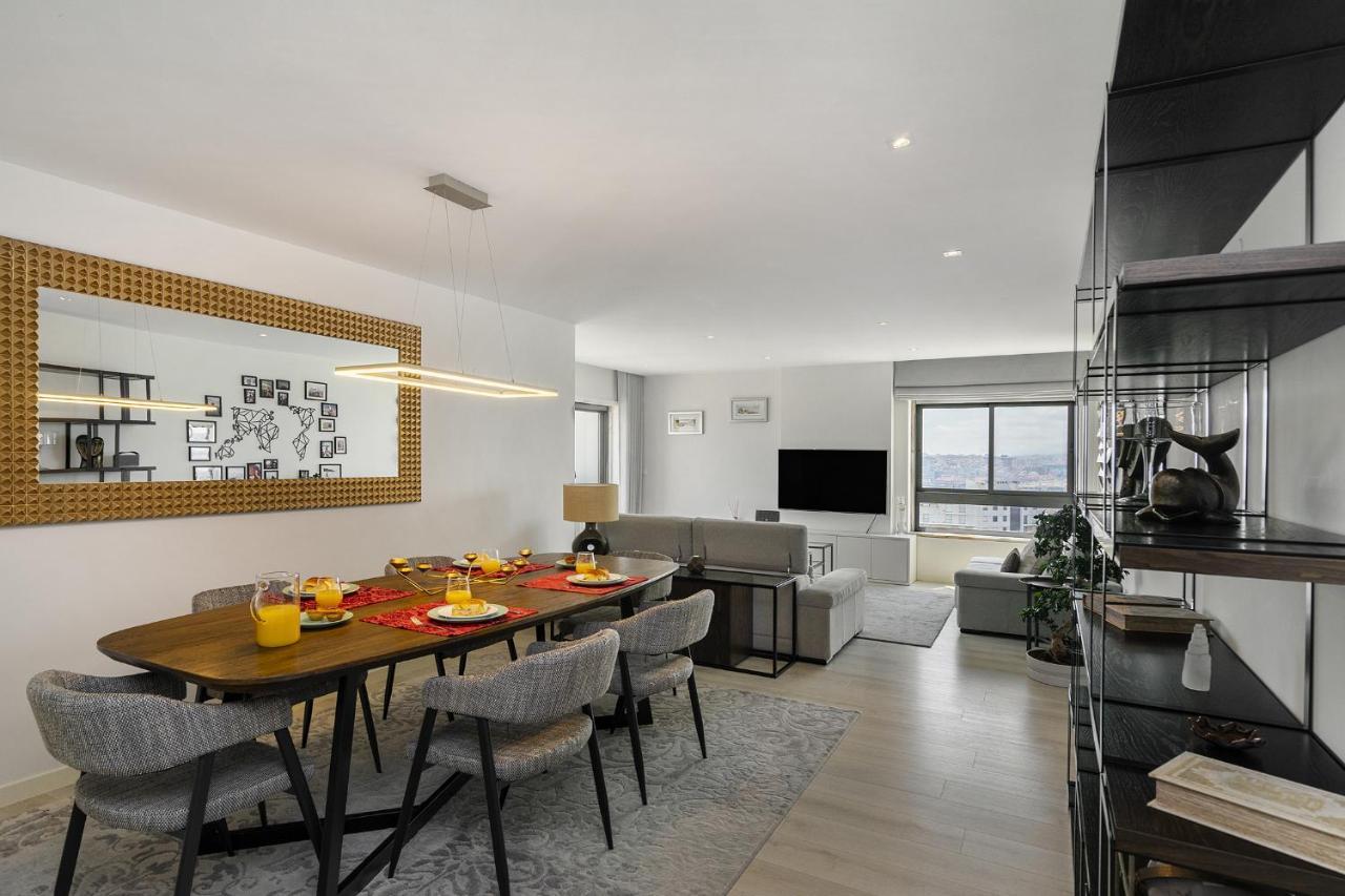 Whome Family Condo - Urban Retreat With Parking, Ac, Elevator In Great Location ลิสบอน ภายนอก รูปภาพ