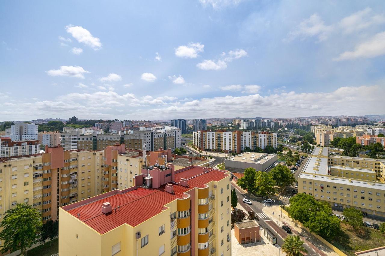 Whome Family Condo - Urban Retreat With Parking, Ac, Elevator In Great Location ลิสบอน ภายนอก รูปภาพ