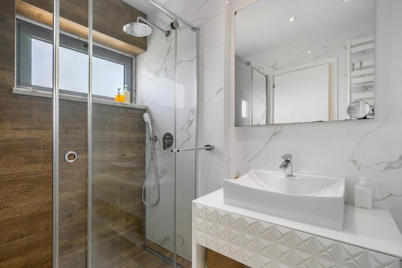 Whome Family Condo - Urban Retreat With Parking, Ac, Elevator In Great Location ลิสบอน ภายนอก รูปภาพ